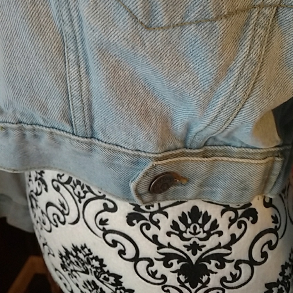 Jacket - Picture 5 of 5
